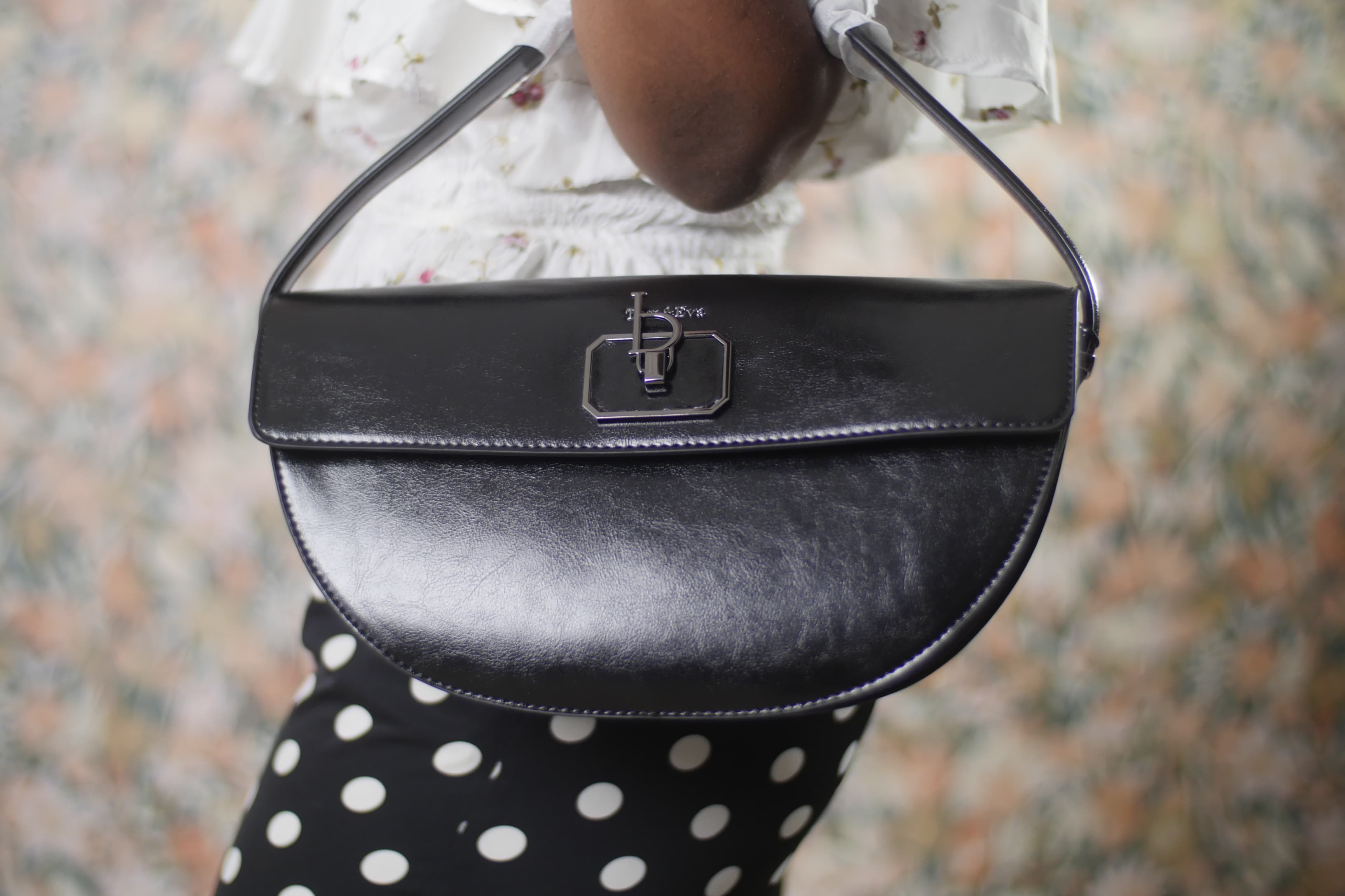 25B-6211 BLACK