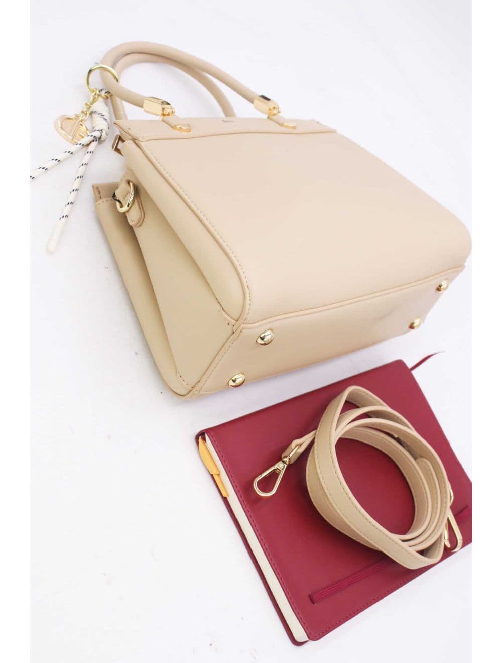 Medium Sac à Main Chic Avec Pendentifs 25B-6277-Abricot — vue 4