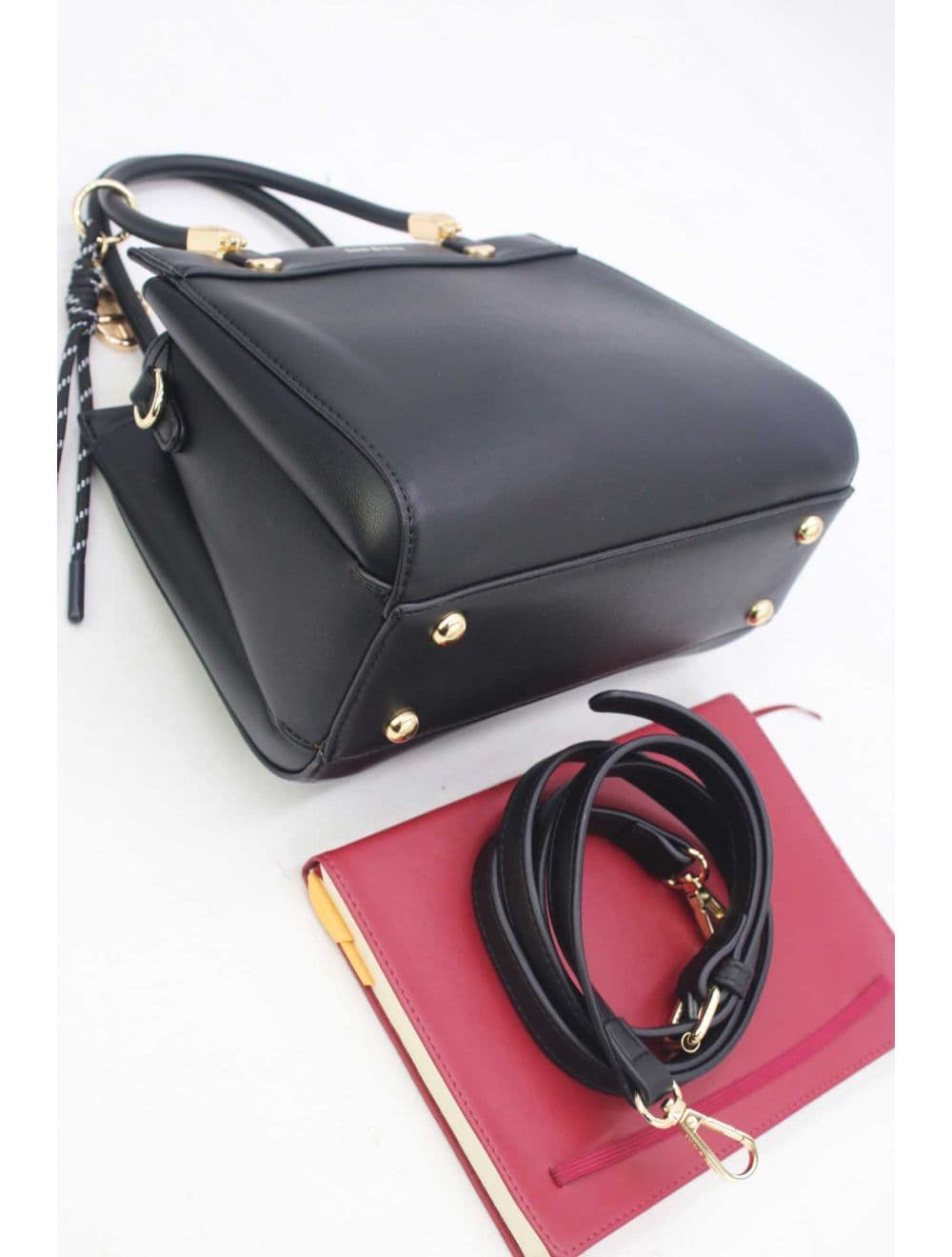 Medium Sac à Main Chic Avec Pendentifs 25B-6277-Noir — vue 4