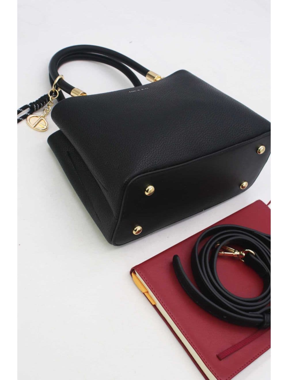 Petit Sac à Main Chic Avec Pendentifs 25b-6283-Noir — vue 4