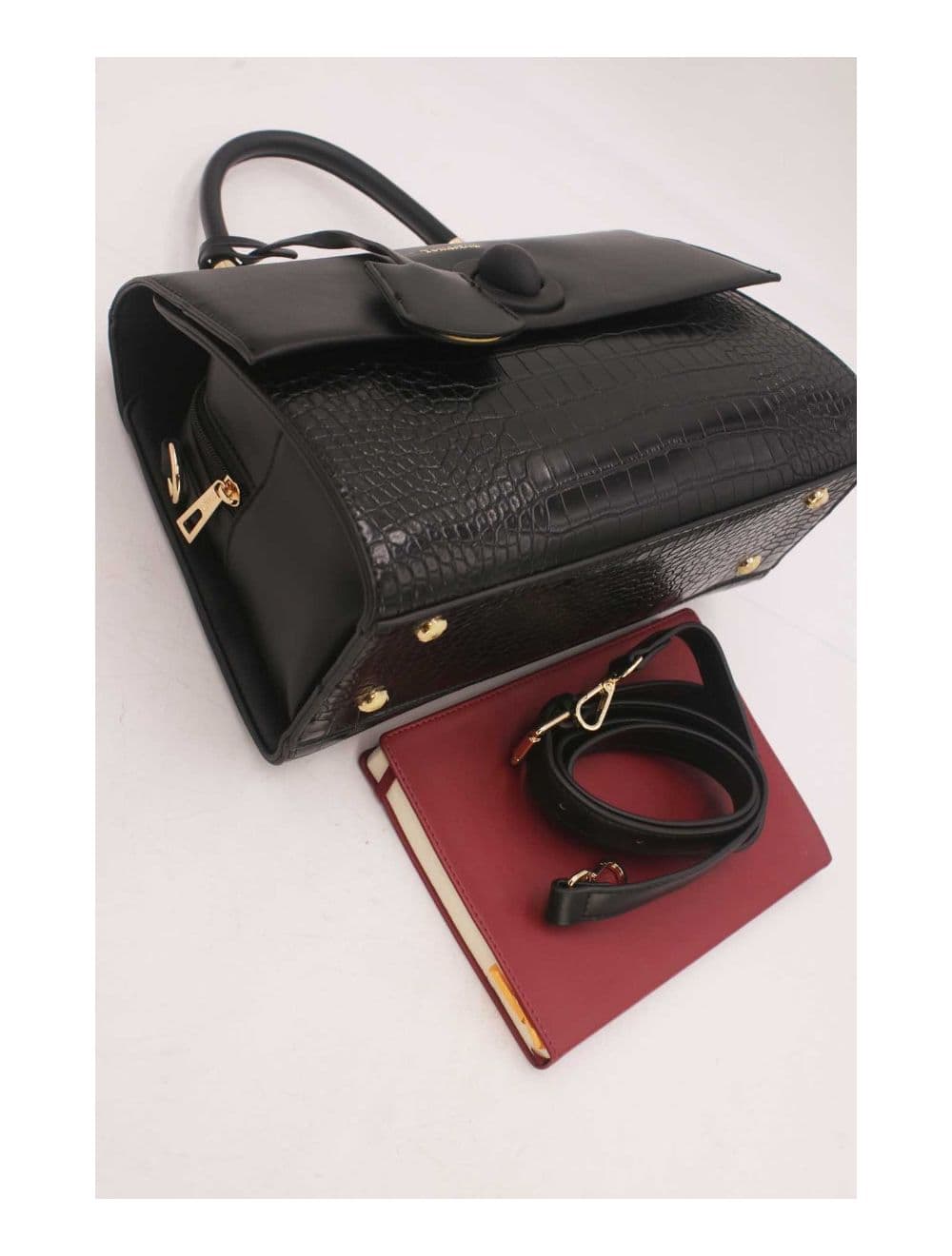 Sac à Main Style Vintage à Effet Croco 23B-5764-Noir