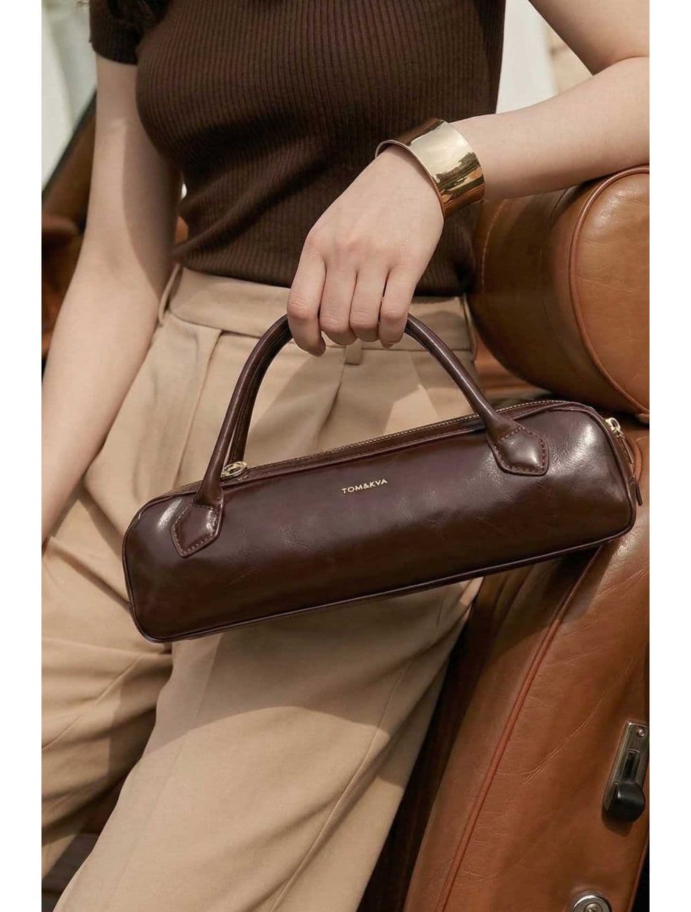 Sac Baguette Chic Effet Cuir Vernis 25P-6381-Café — vue 6