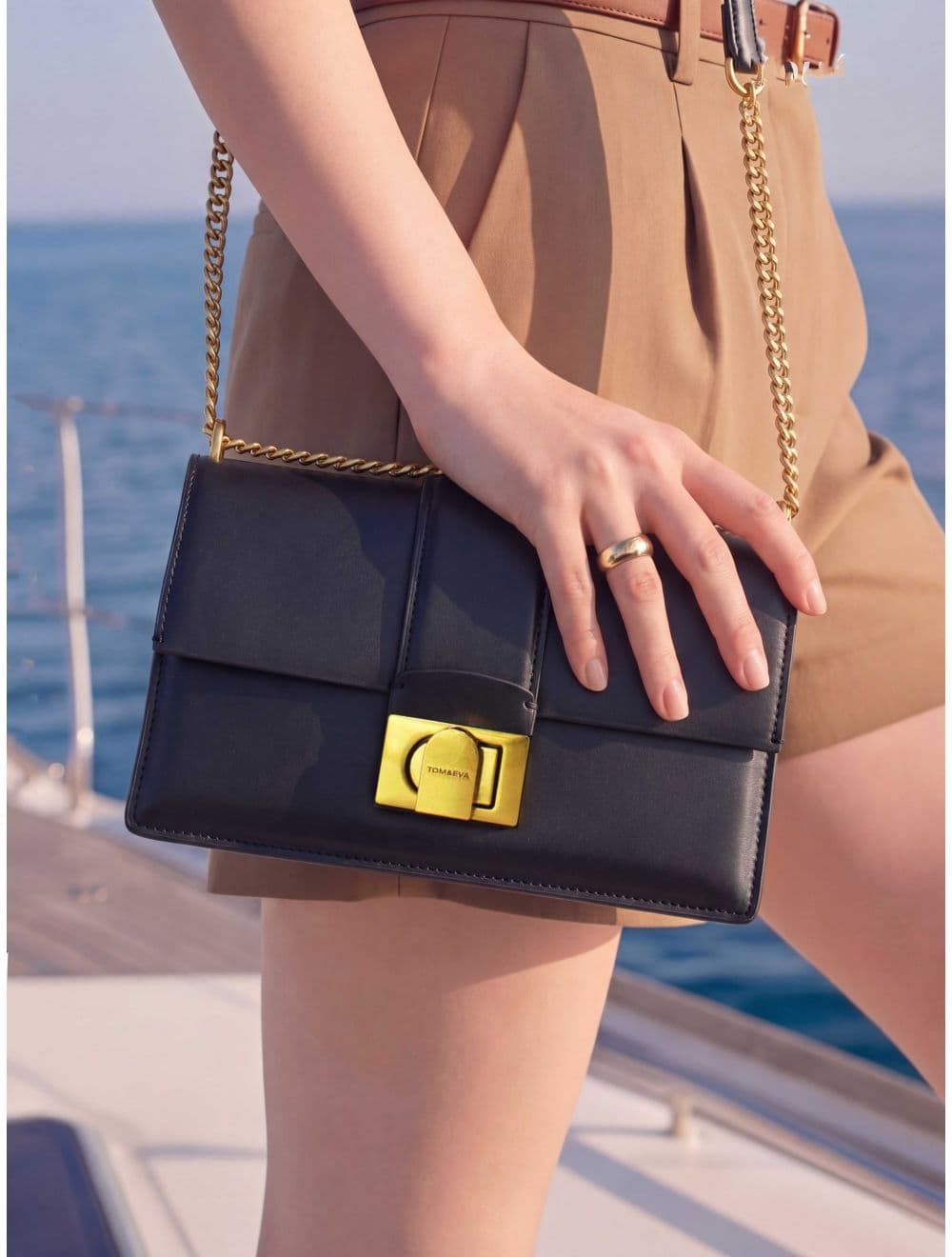 Sac à Bandoulière Effet Cuir Fermoir Bronze 25P-6340-Noir — vue 6