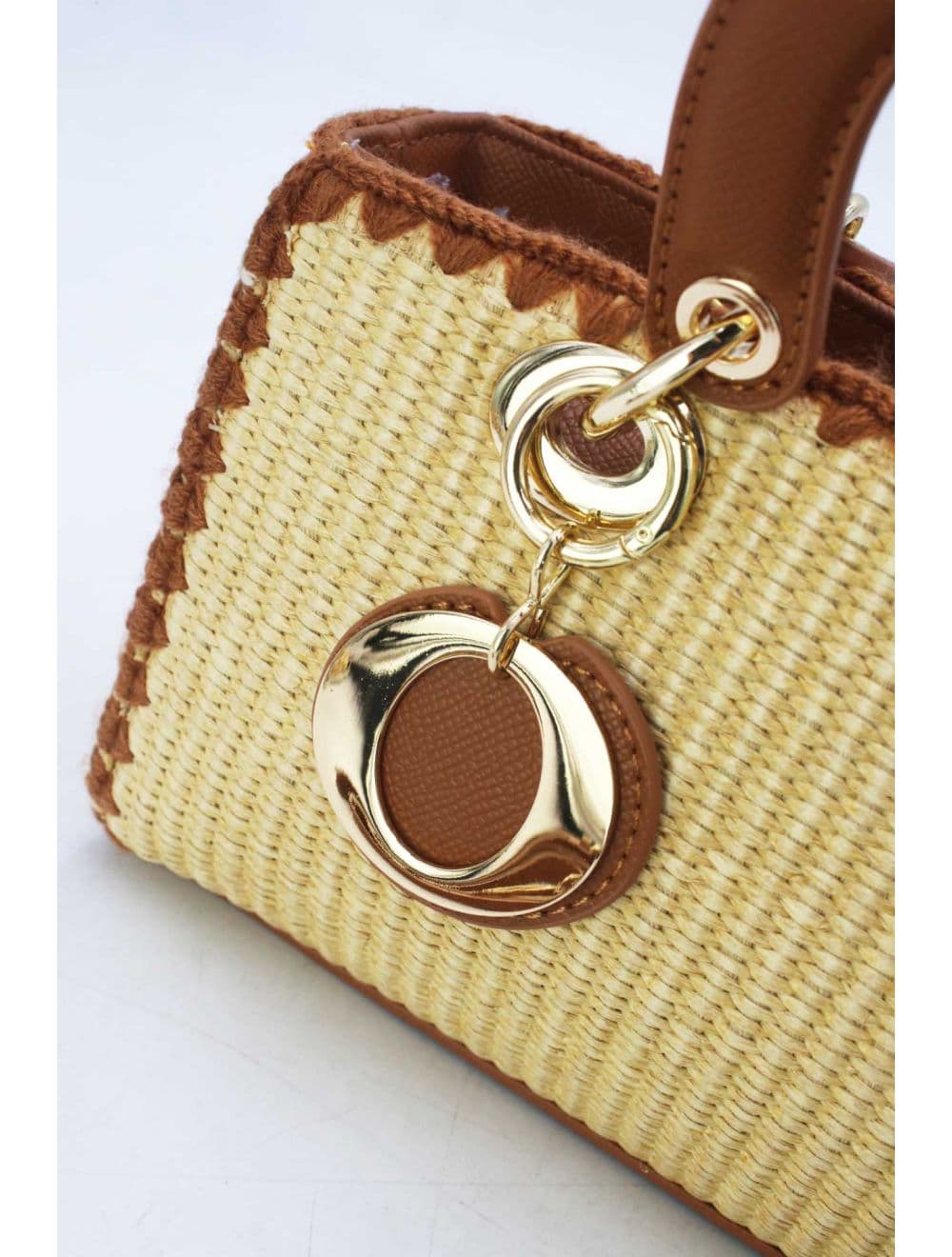 Petit Sac à Main Effet En Paille Avec Pendentif 25P-6280-Marron — vue 5