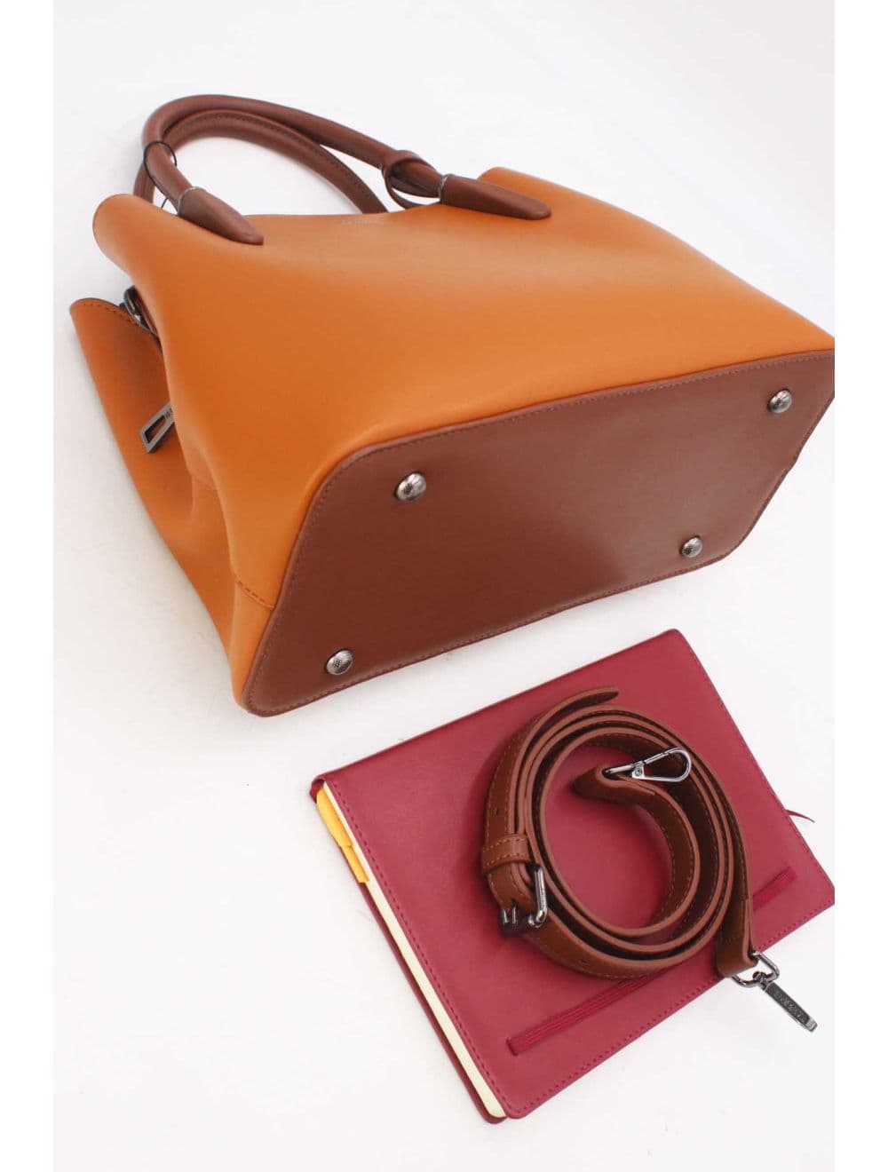 Sac à Main Effet Cuir Lisse Avec Pendentif 25B-6219-Marron — vue 4