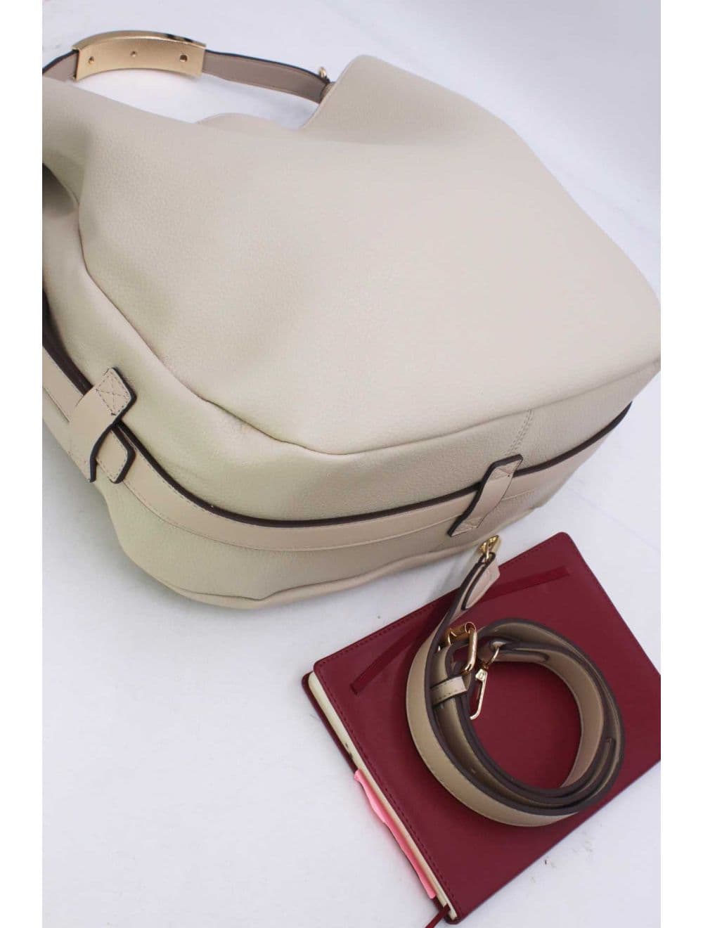 Sac Hobo Souple Polyvalent avec Détail Métallique Doré 25B-6355-Beige — vue 4