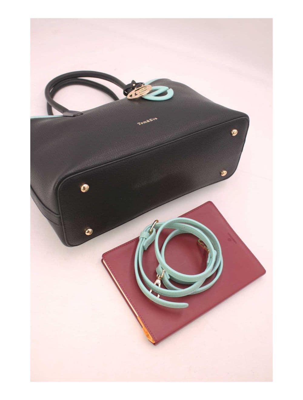 Sac Cabas Bicolore Avec Pendentif 23B-5827-Black/SkyBlue — vue 5