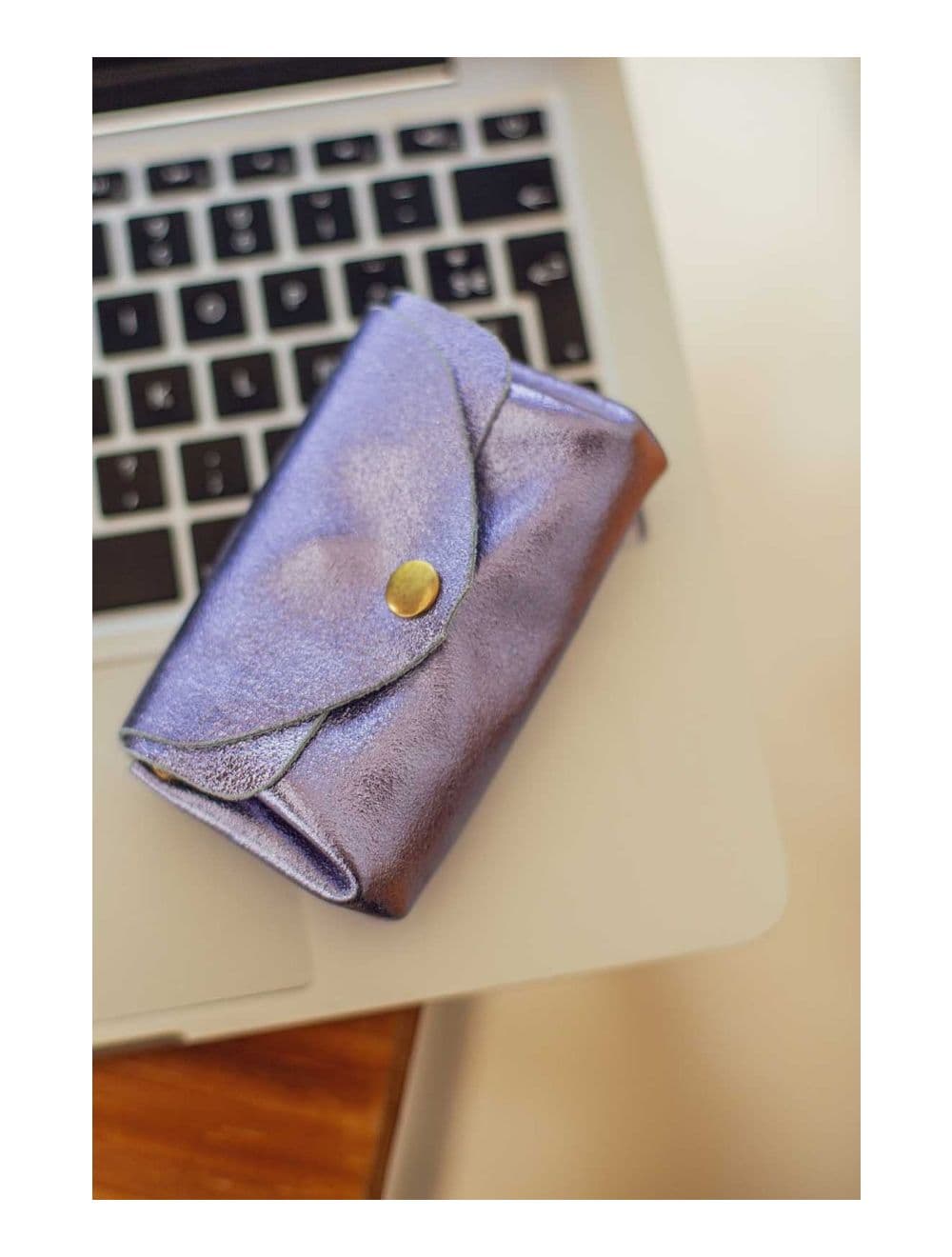 Pochette en Croûte Cuir Vachette Métallisé 4903 SUZIE METAL-Violet Metal