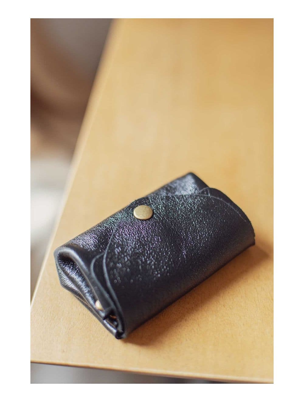 Pochette en Croûte Cuir Vachette Métallisé 4903 SUZIE METAL-Noir