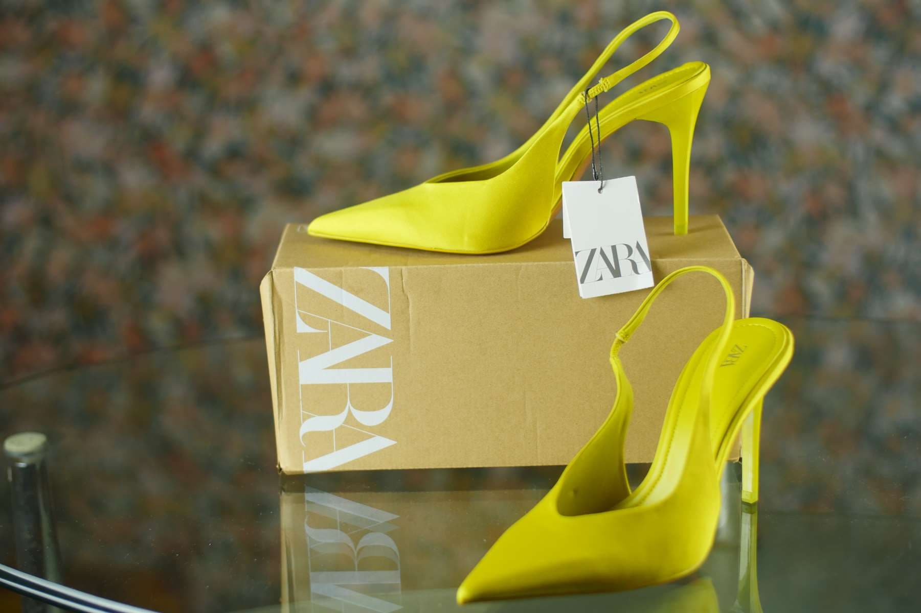 ZARA 41 JAUNE