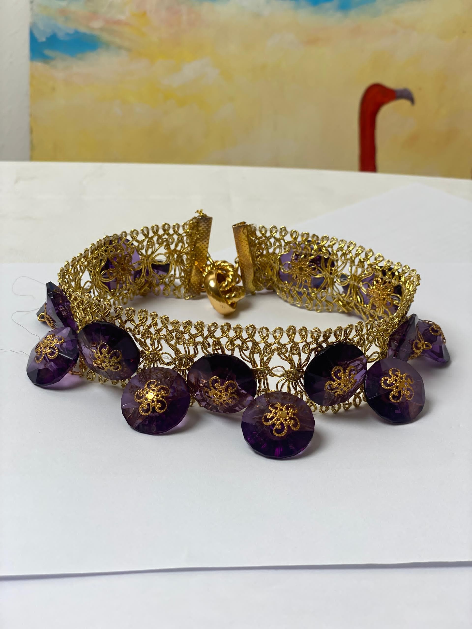 COLLIER BANDEAU OR AVEC PERLE VIOLETTE