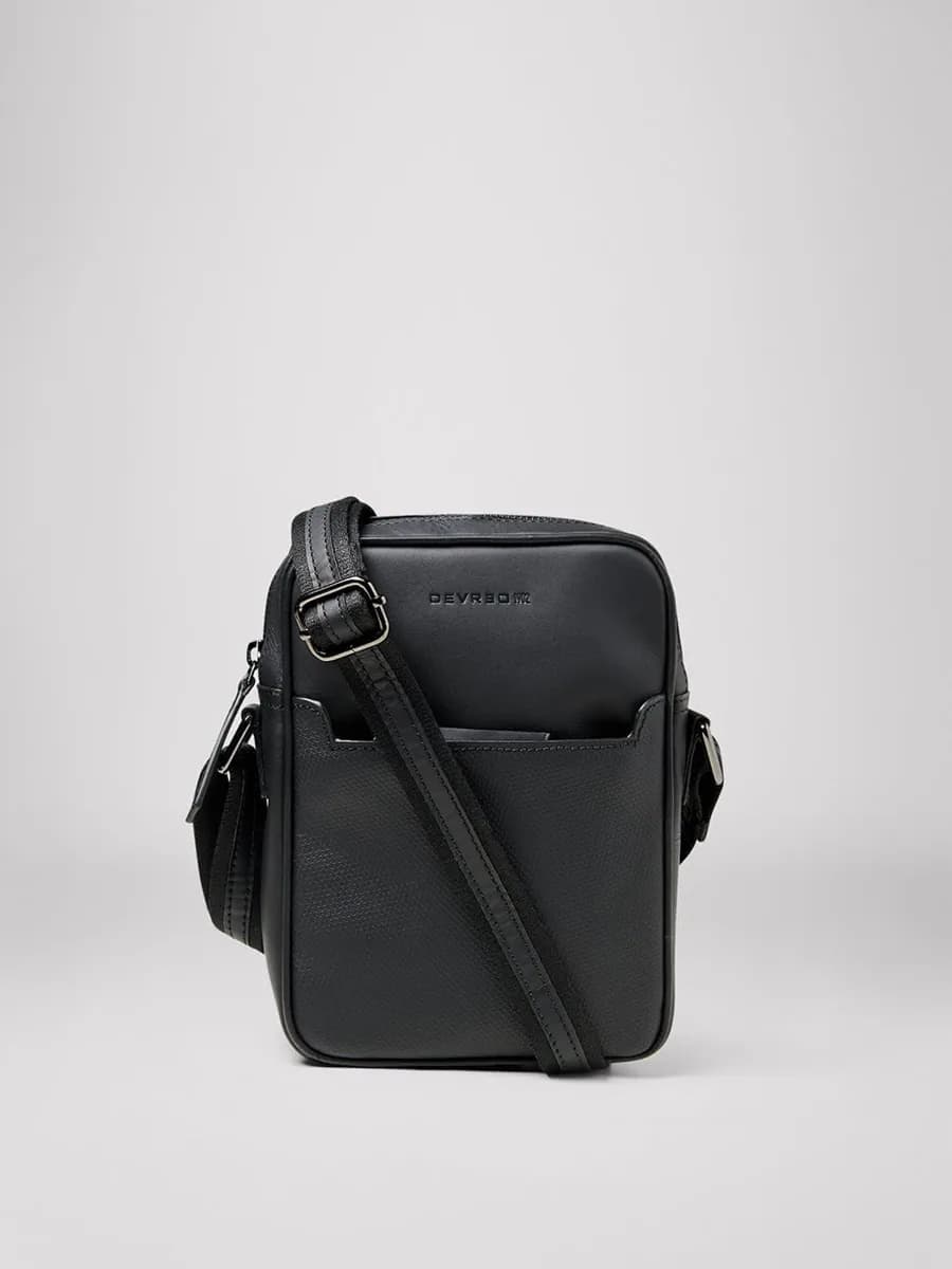 Petit sac bandoulière en cuir uni