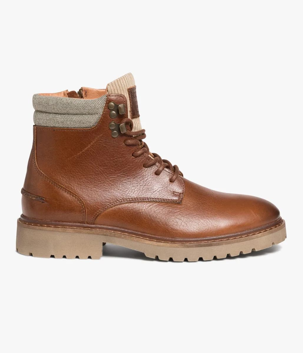 Boots James cognac