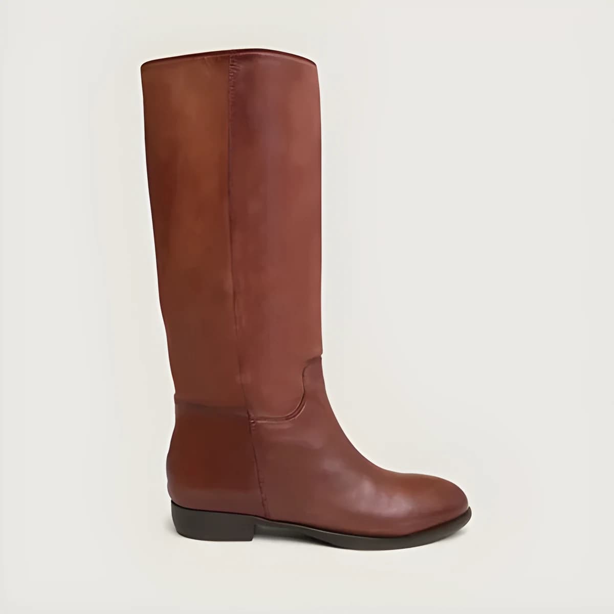 Bottes plates en cuir patiné cognac