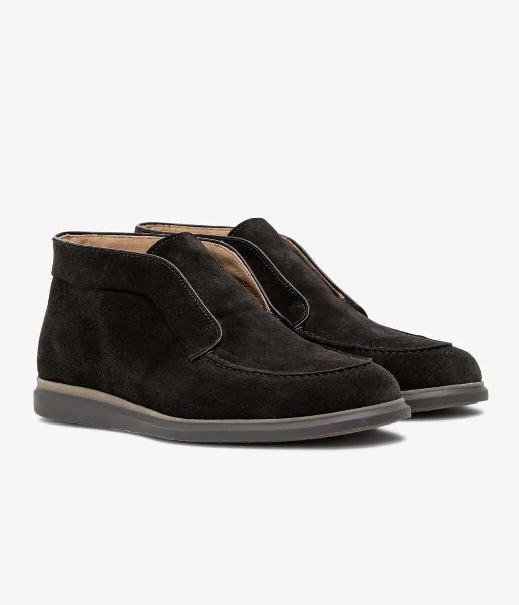 Low-Boots Odel café