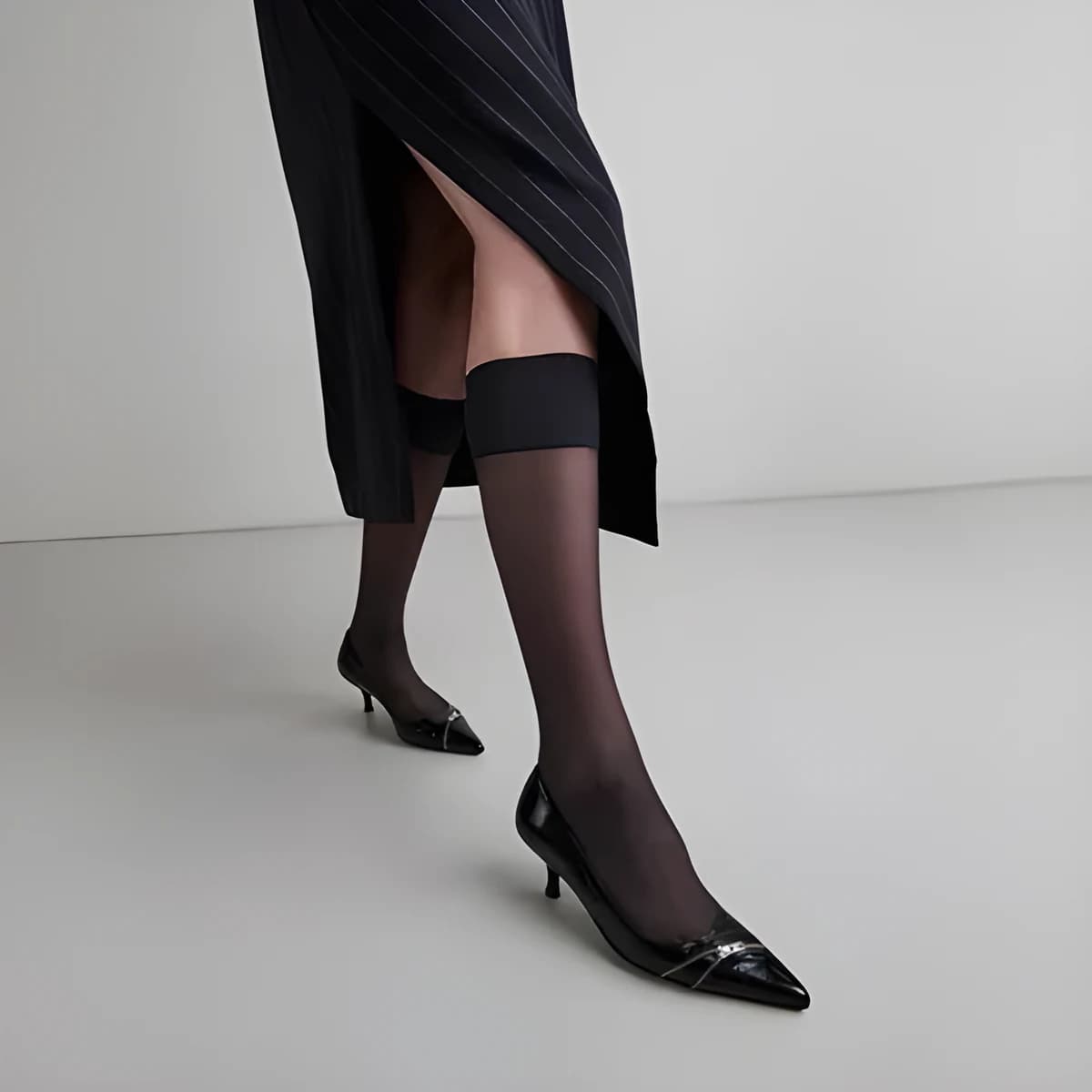 Escarpins à fermetures éclairs en cuir brillant noir