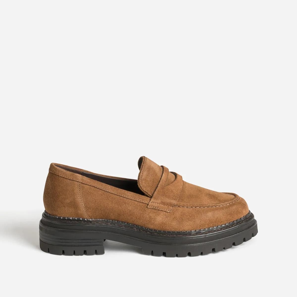Mocassin camel cuir velours semelle crantée