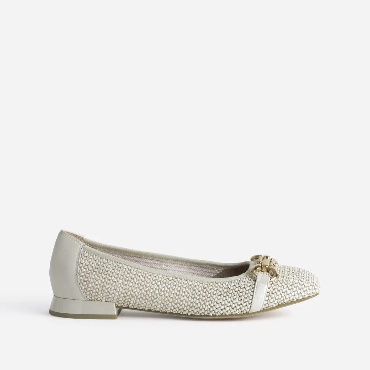 Ballerine CAPRICE écrue mesh détail bijou