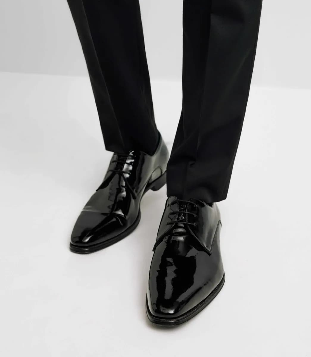 Chaussure derby vernis noires