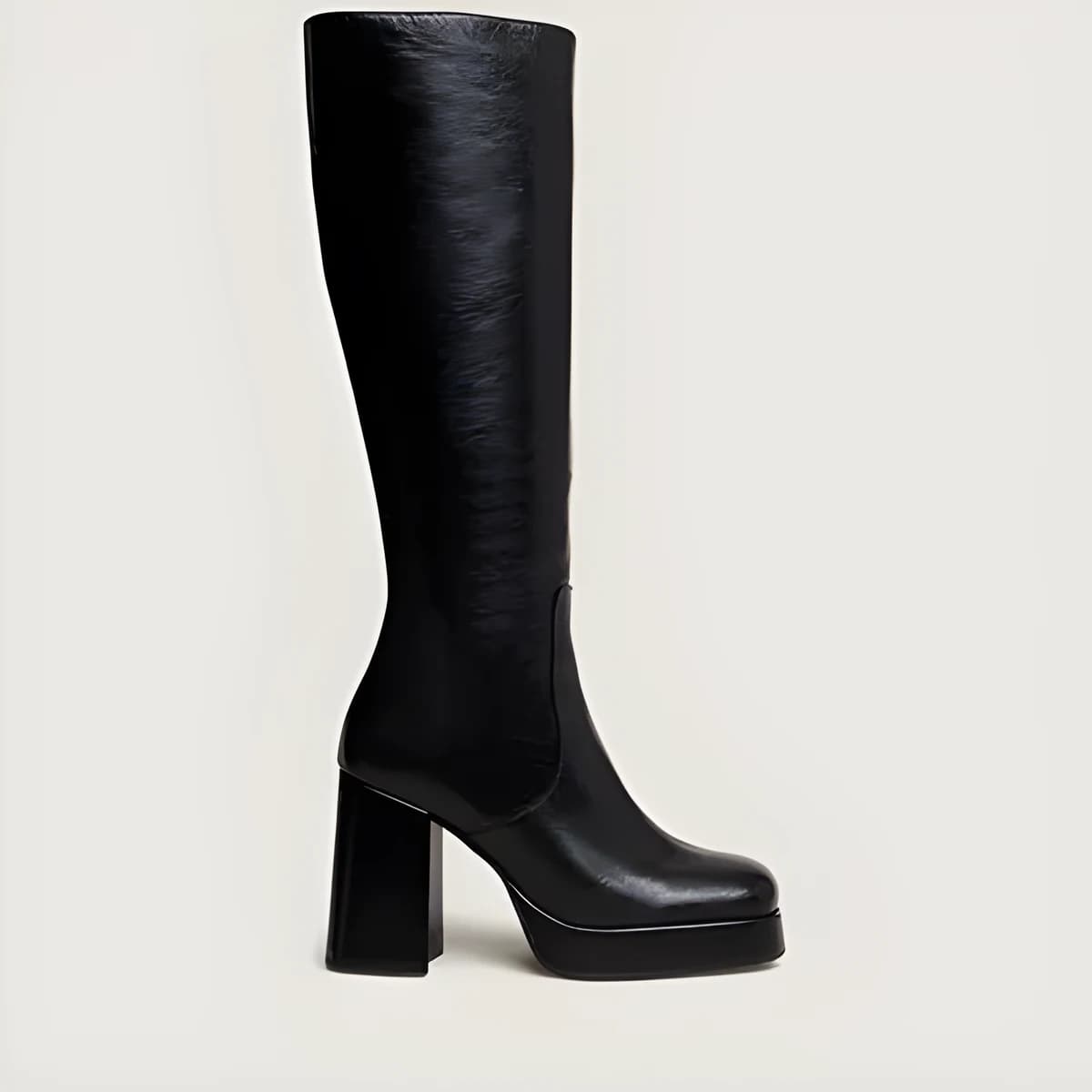 Bottes à talons et bouts carrés en cuir vieilli noir