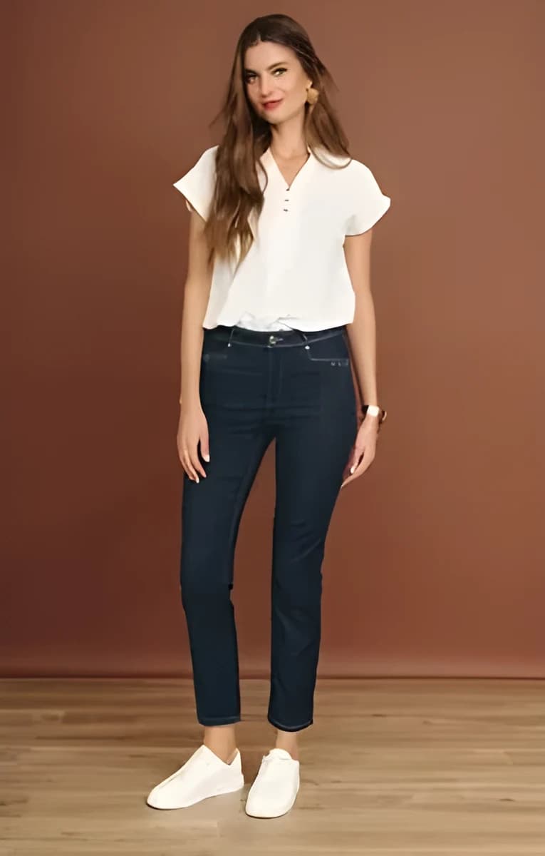 Jean 7/8 coupe slim avec strass – Bleu