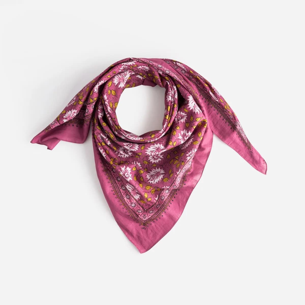 Foulard rose motif floral