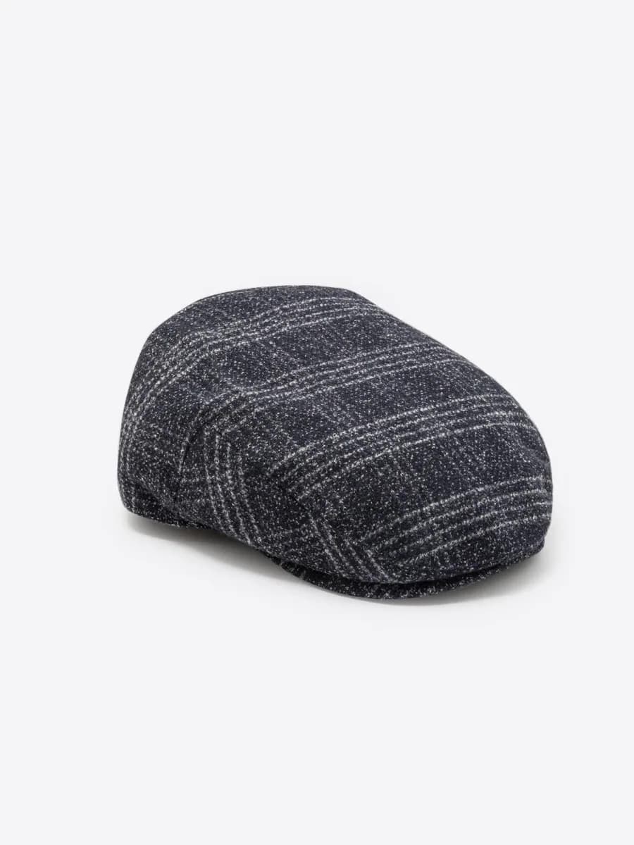Casquette plate à carreaux
