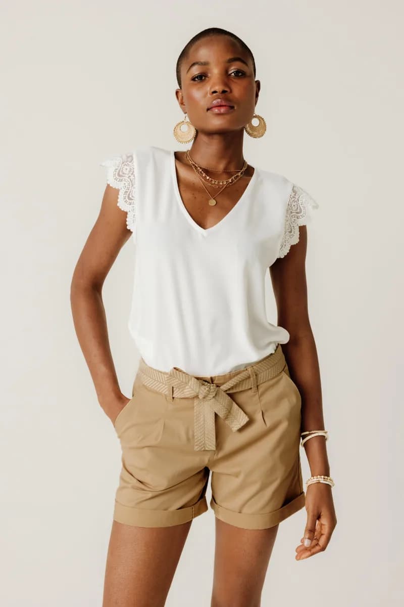 Short à pinces ceinturé